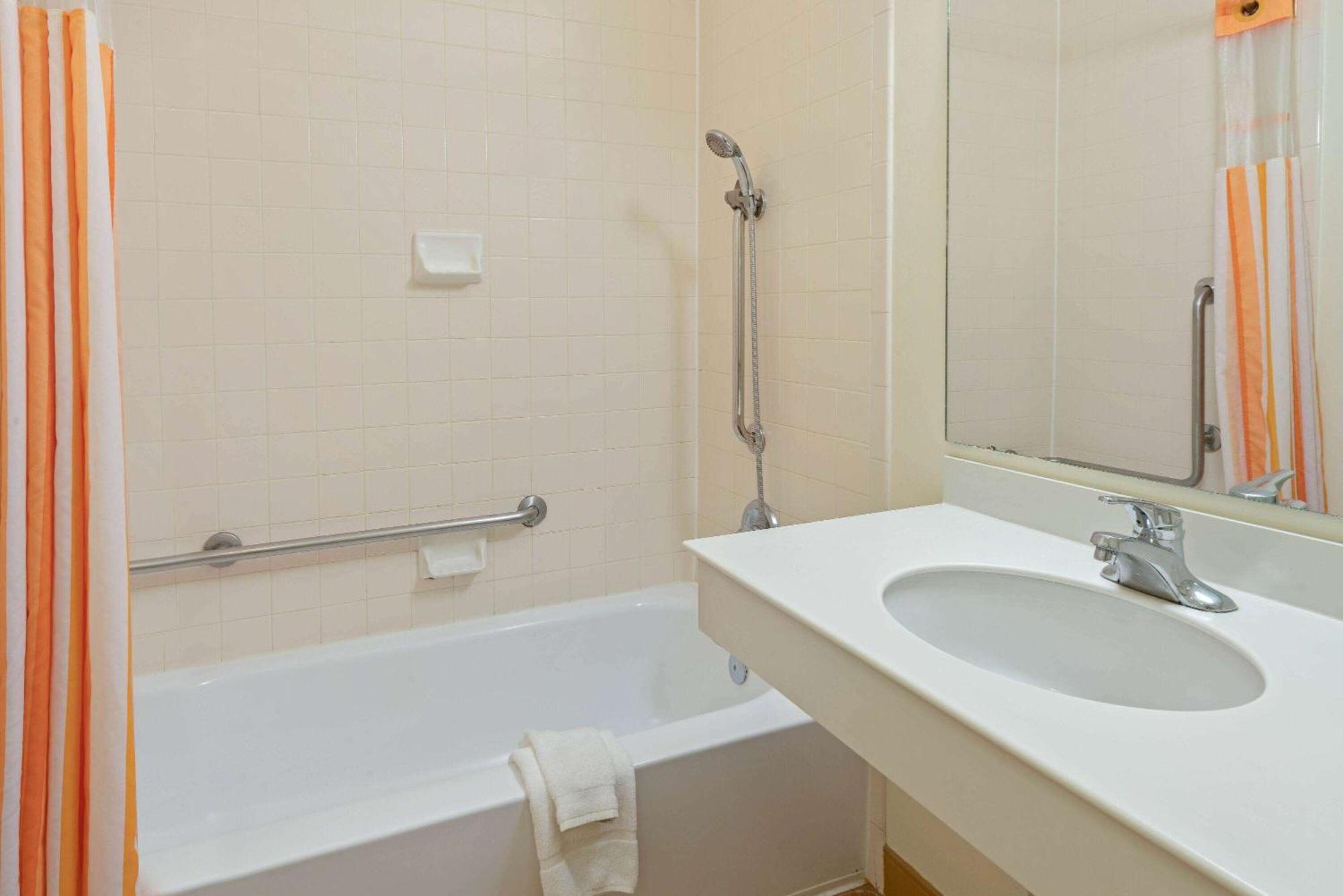 La Quinta By Wyndham Salt Lake City - Layton Dış mekan fotoğraf